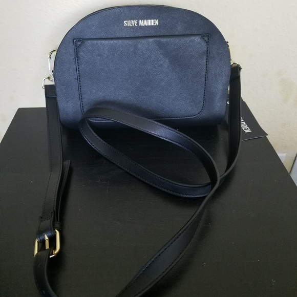 Steve Madden Handbags - Steve Madden Black Cross Body